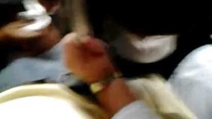 Los chicos mecieron a la nenas cachondas gratis morena en doble penetración.