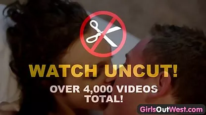 Estas perras cumplirán todos los sueños y deseos sexuales y ayudarán a romper una fuente de viudas muy cachondas esperma tormentosa.