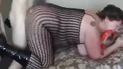 Entrenador tetona sexy mostró a los jugadores cómo ponerse en cuclillas xxx culonas cachondas correctamente