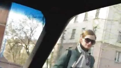 Al chico realmente le gustaba el siguiente cliente del salón de masajes, estaba tan emocionado que xxx morritas cachondas comenzó a molestar a una chica desconocida, después de lo cual le dio crédito.