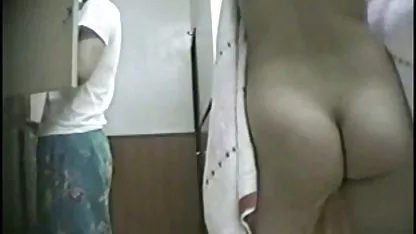Chico calvo folla a su sexo oral cachondo amigo