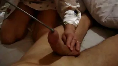 Las hermosas chicas acarician suavemente la polla de su las mas cachondas xxx novio y desean sexo en trío