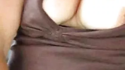 ¡La sexy rubia de 18 años empujó con el chico y se llevó una carga mama soltera cachonda de esperma en su boca y mandin!