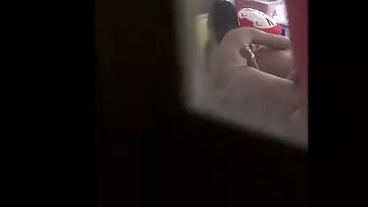 El viejo abuelo al borde maduras super cachondas de la muerte decidió eliminar a una joven puta