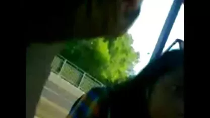Molly de 18 años chupa y se folla mujeres culonas cachondas a un macho