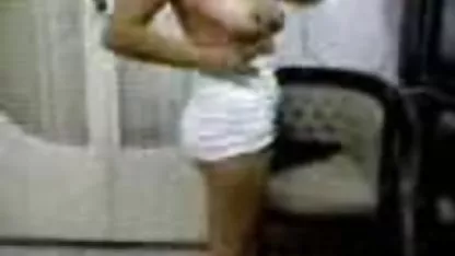 Los miembros de los videos cachondos de anel monstruos arrancan tentáculos, pequeña y dulce perra, parte 1