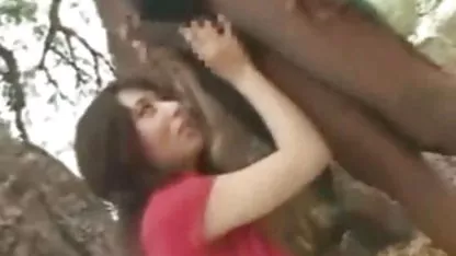 Folla a su novia con un pecho videos de borrachas cachondas pequeño y llena de esperma.
