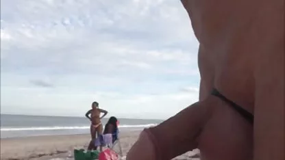 Tres señores cachondos lesbianas sexy brujas tienen fisting anal