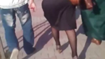 Joven rusa morena folla sexo cachondo xxx en anal con un buen chico