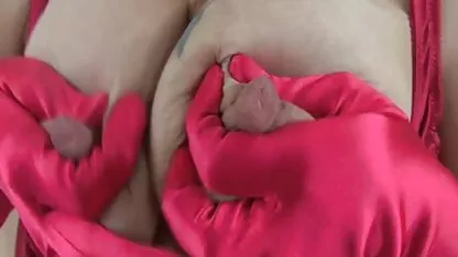 Recepción tetona mamá lame coño hijastra viejas que te ponen cachondo lesbiana
